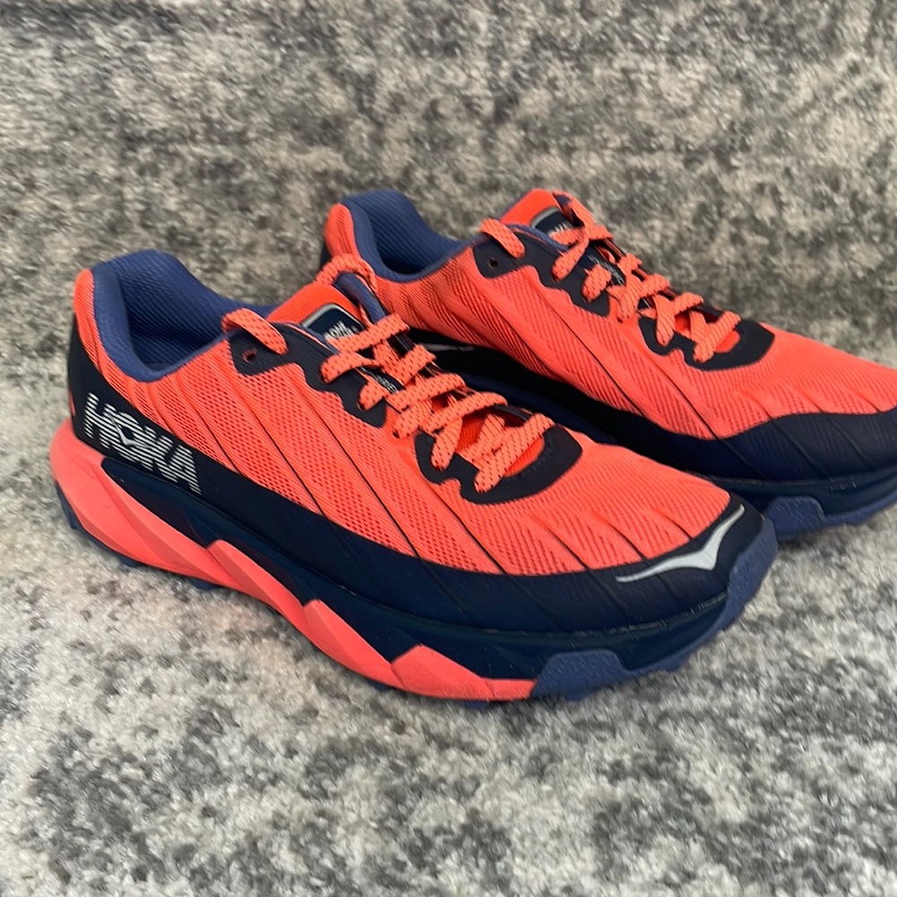 Womens Hoka One One Torrent- used rarely, in great condition. Awesome color